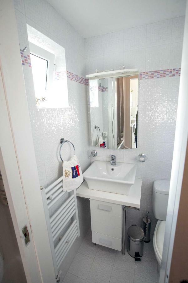 All You Need Is Nafplio Appartement Buitenkant foto