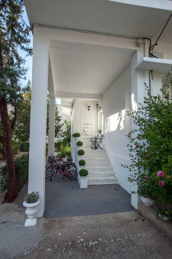 All You Need Is Nafplio Appartement Buitenkant foto