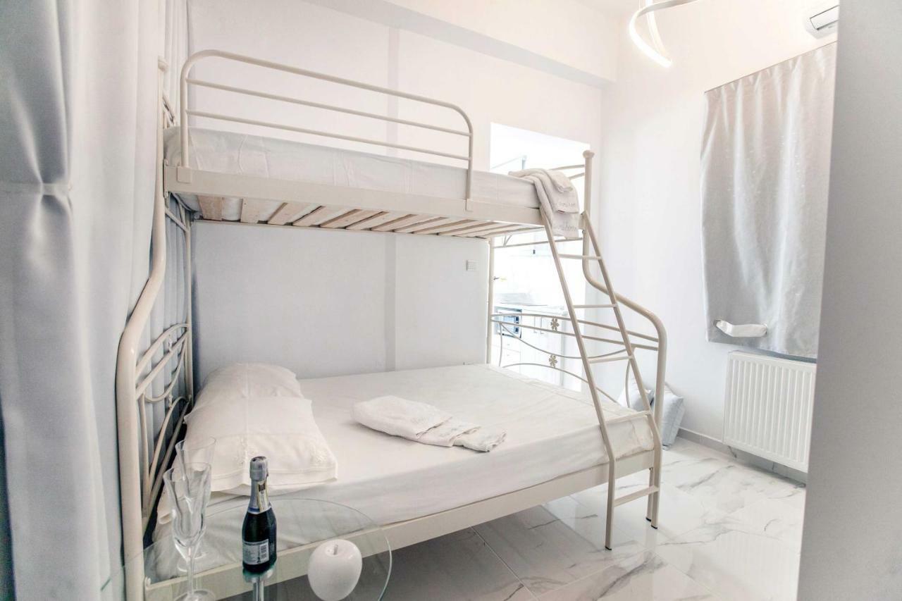 All You Need Is Nafplio Appartement Buitenkant foto