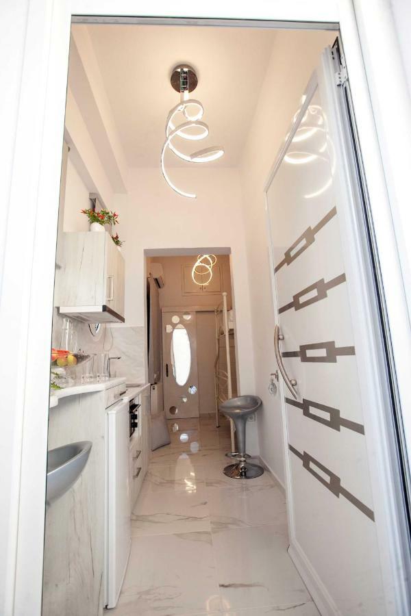 All You Need Is Nafplio Appartement Buitenkant foto