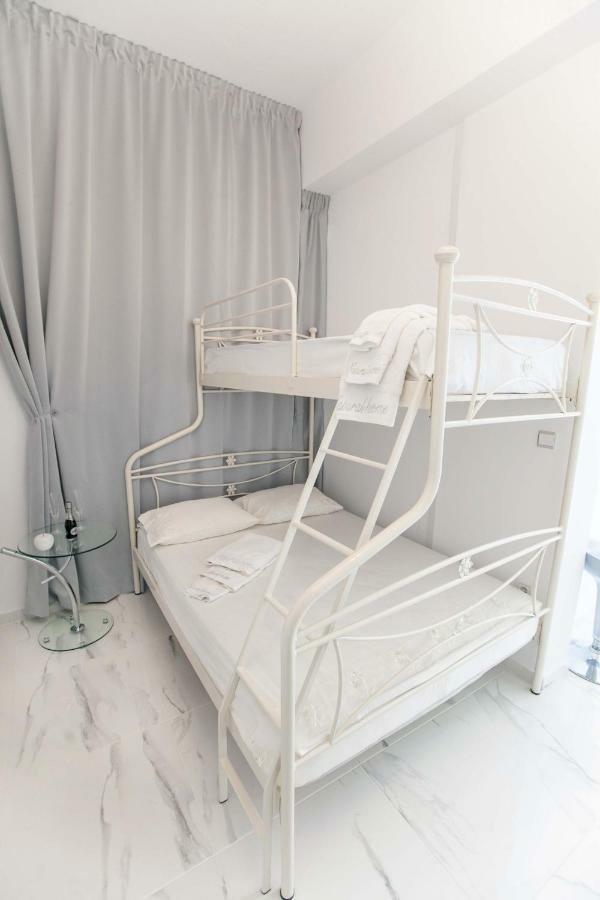 All You Need Is Nafplio Appartement Buitenkant foto